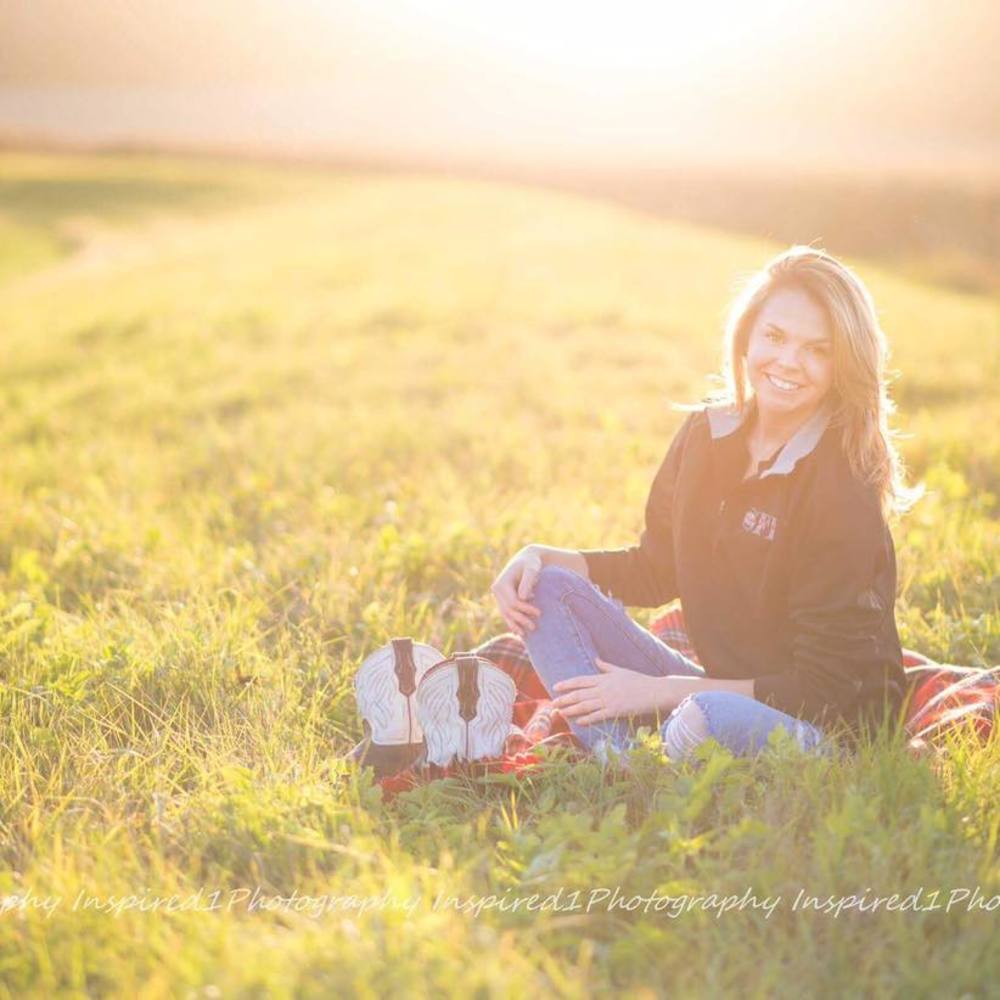 Meet your Posher, Hollie anne